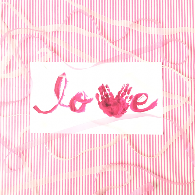 バレンタインの手形アートの作り方サムネイル画像｜ARCHDAYS