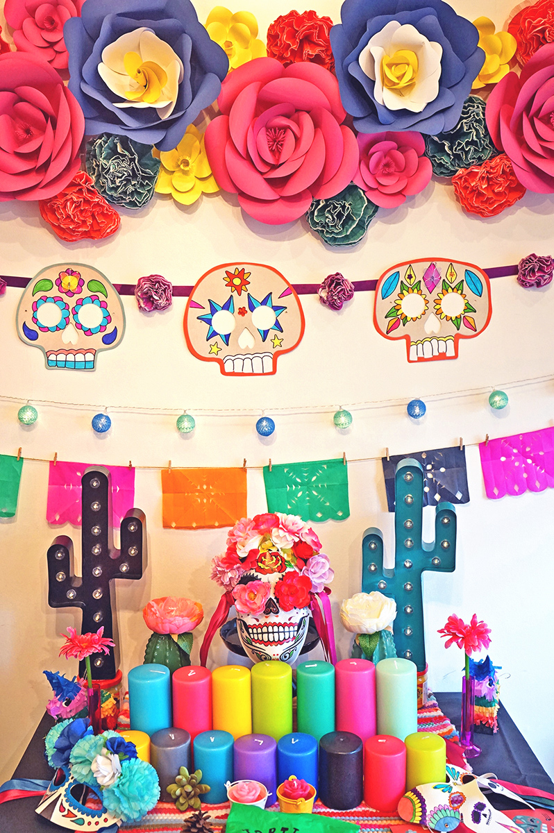 今年はメキシコ流 家族でハロウィンパーティー 無料テンプレート Arch Days