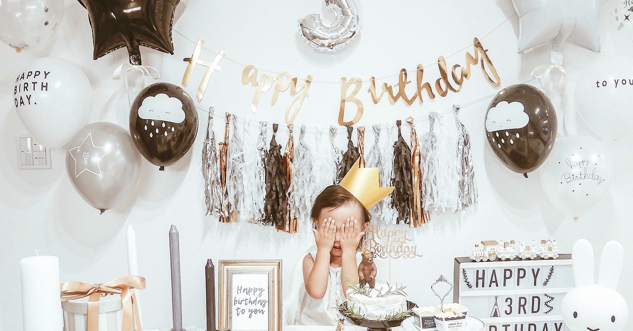 BIRTHDAY FOREST IN WHITE