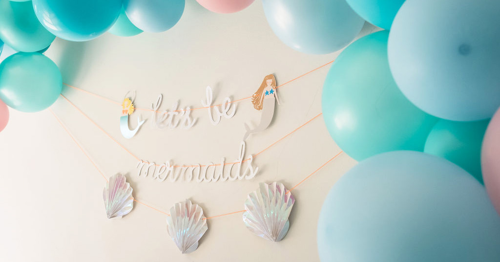 DREAMING OF MERMAIDS