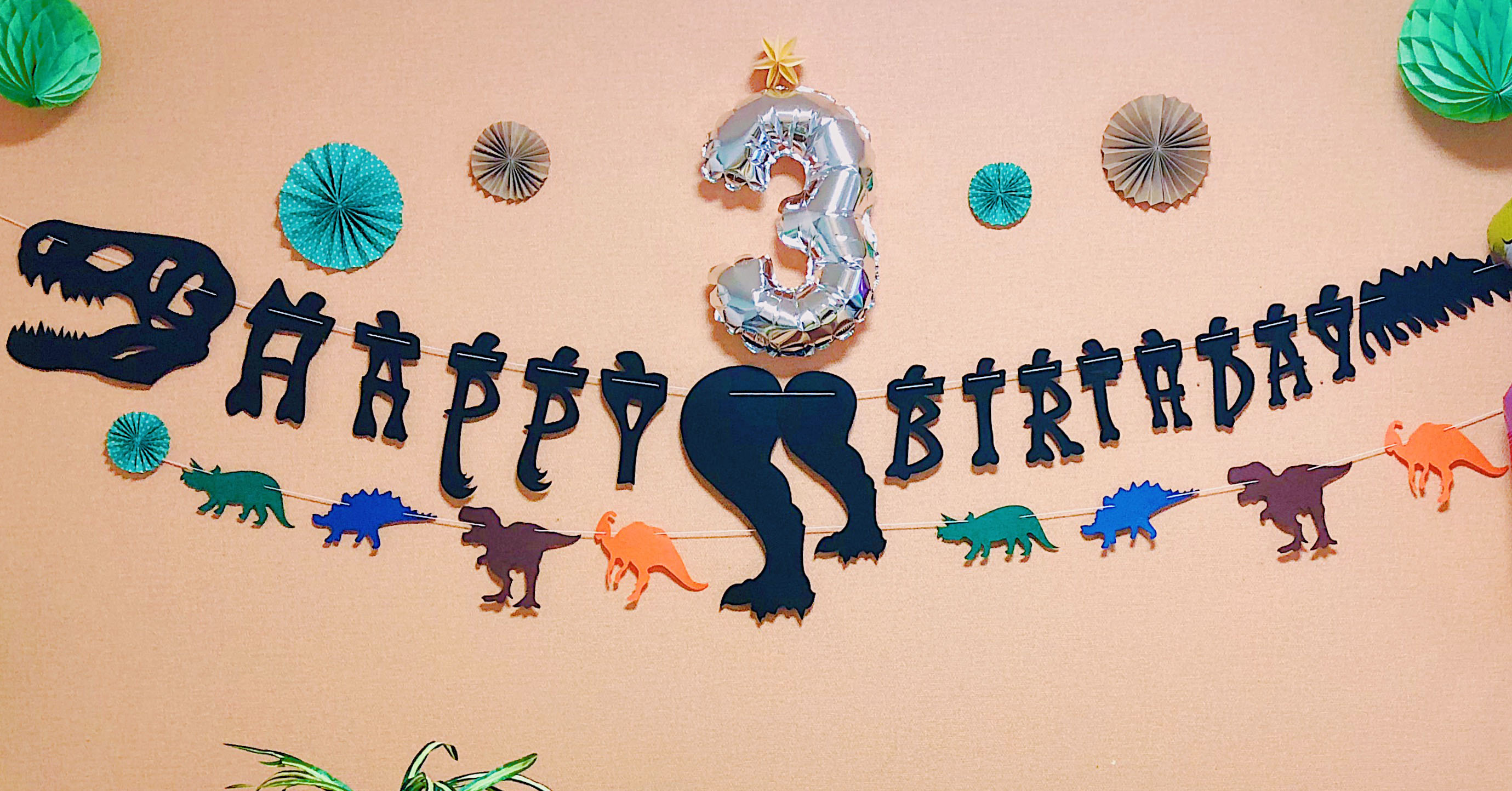 A JURASSIC BIRTHDAY WITH DINOS