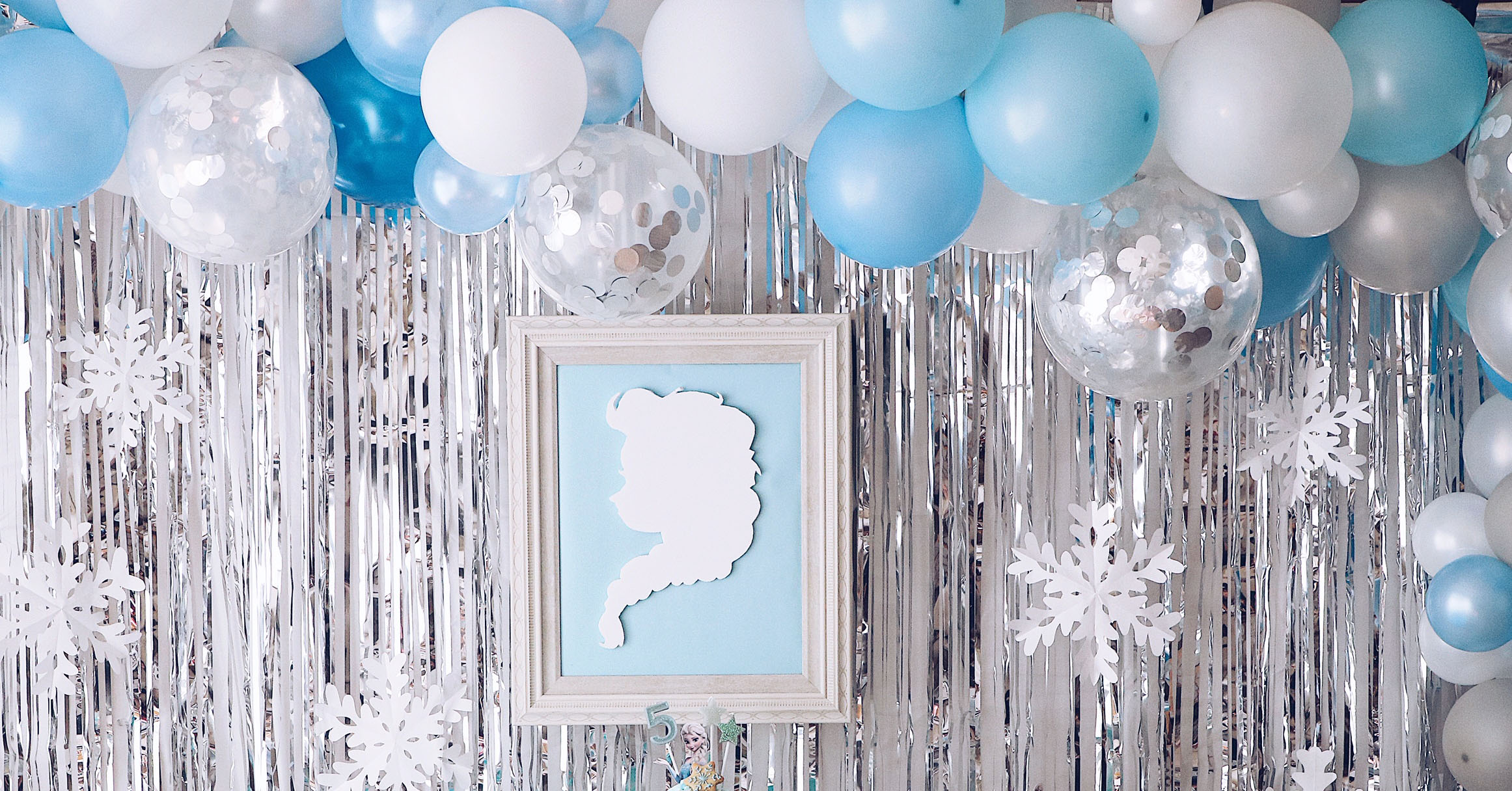 FROZEN IN ELSA BLUE