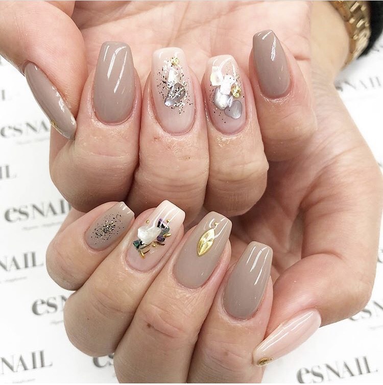 話題の人気ネイリストに聞くおしゃれ花嫁のブライダルネイルデザイン Arch Days