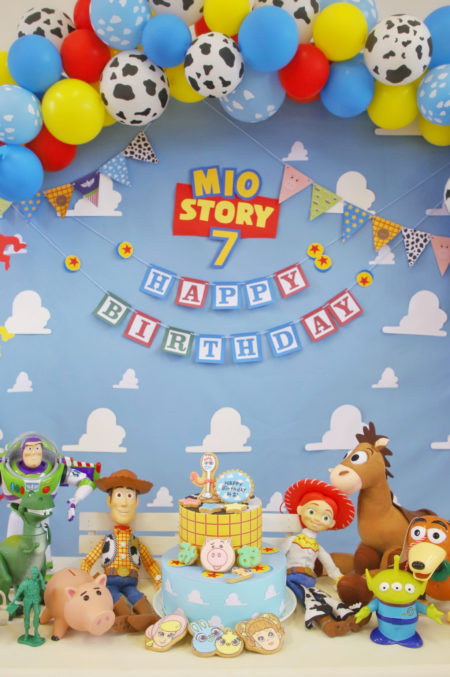 A Toy Story Surprise Arch Days