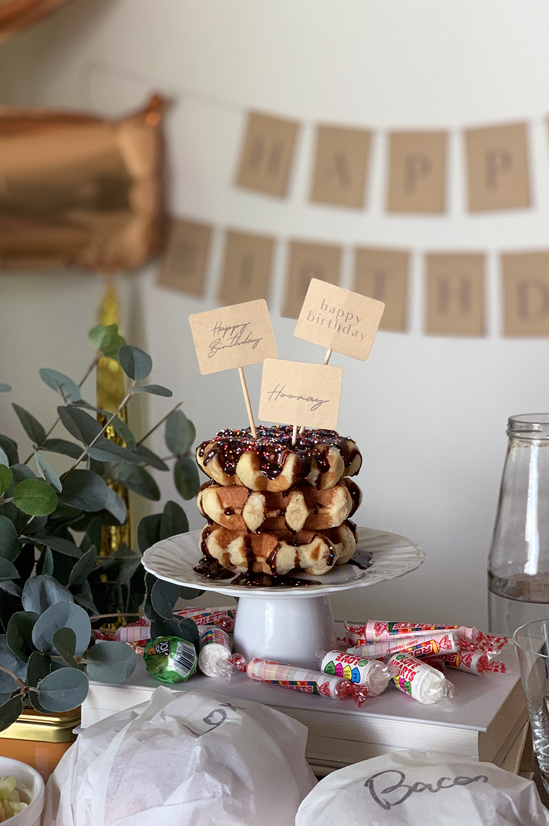 お誕生日の飾り付けに！ガーランドとケーキトッパーの無料テンプレート | ARCH DAYS