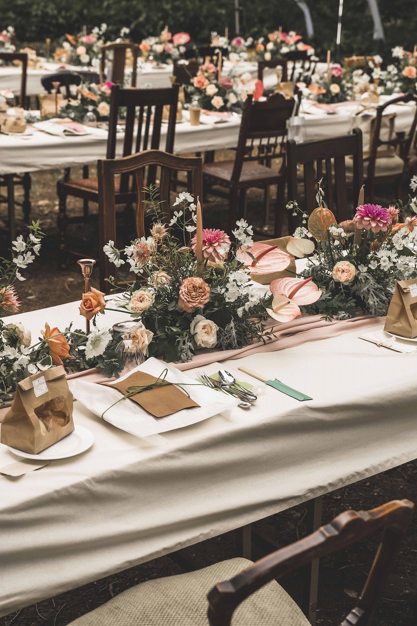 クリスマス装花　テーブル　結婚式　ウェルカムスペース　くすみピンク　ボタニカル
