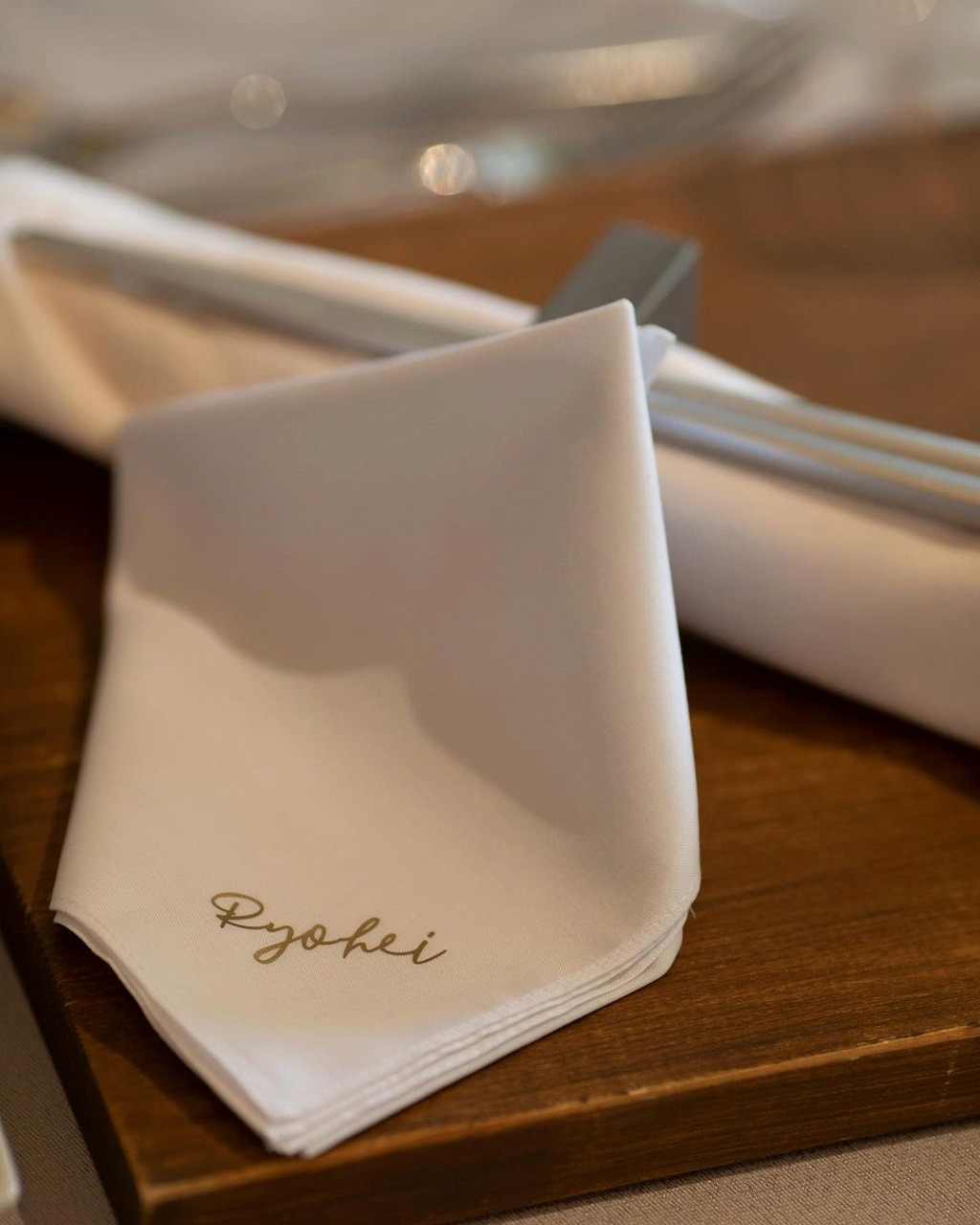 結婚式の席札｜ゲストテーブルを演出するおしゃれ花嫁さんの実例10選