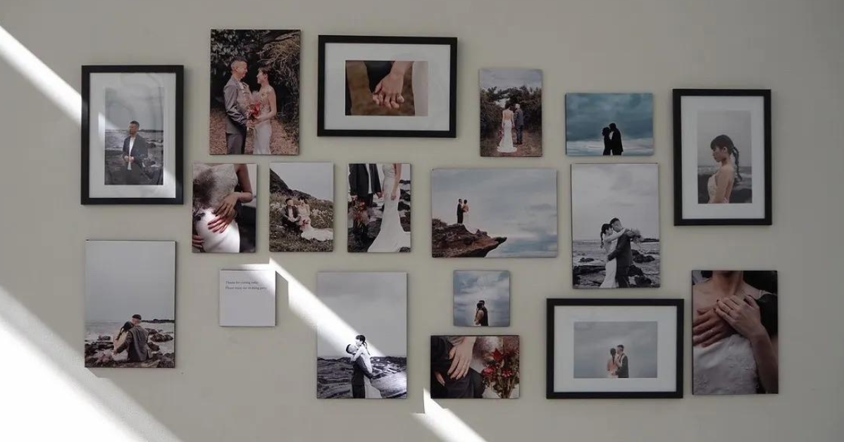 壁面を活かしたウェルカムスペース｜写真や小物をおしゃれに飾るアイディア15選