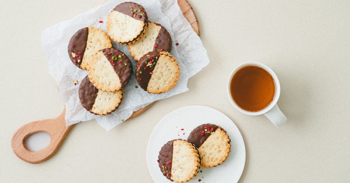 【親子で作るバレンタインレシピ】火を使わない！簡単レイヤー生チョコサンドの作り方